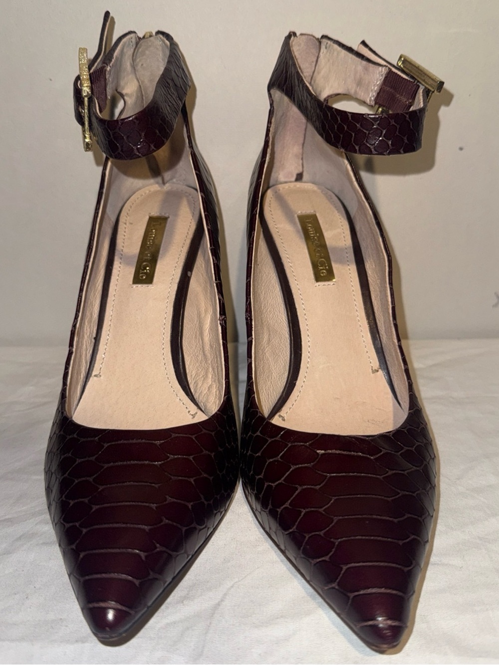 High Heels Louise et Cie Burgundy Pointed-Ankle Strap Pumps
